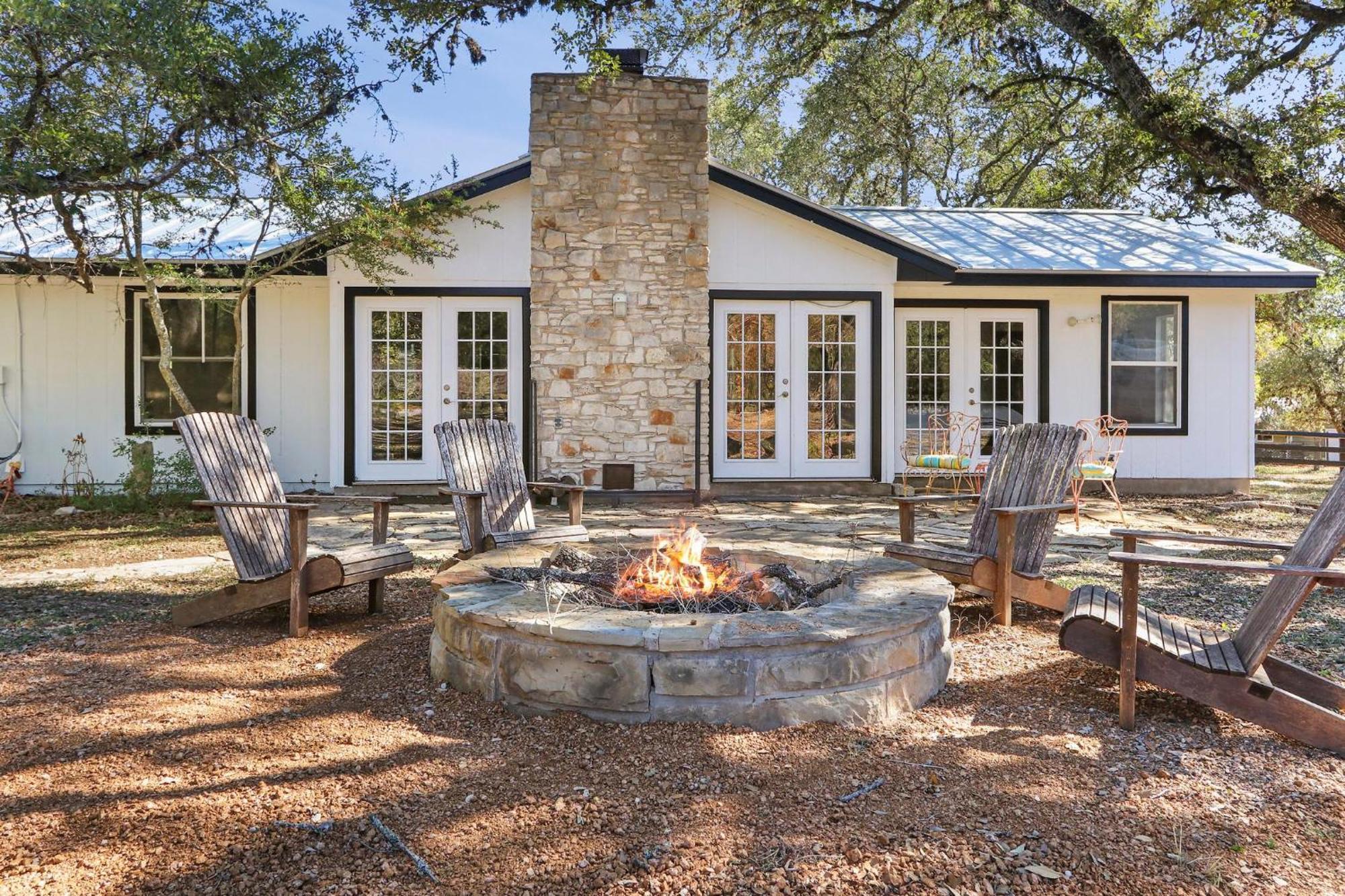 Red Donkey Cottage Wimberley Luaran gambar